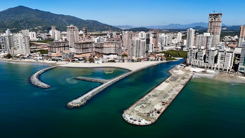 Meia Praia - Image 1