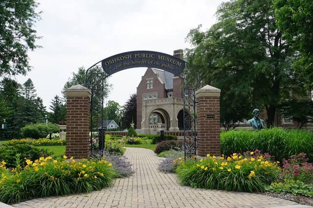 Oshkosh Public Museum - Image 2