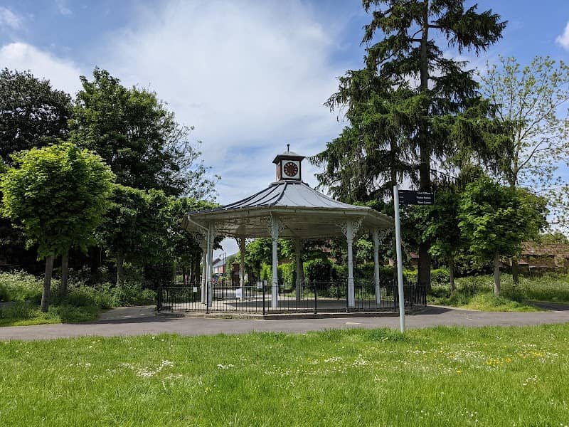 The War Memorial Park - Image 1