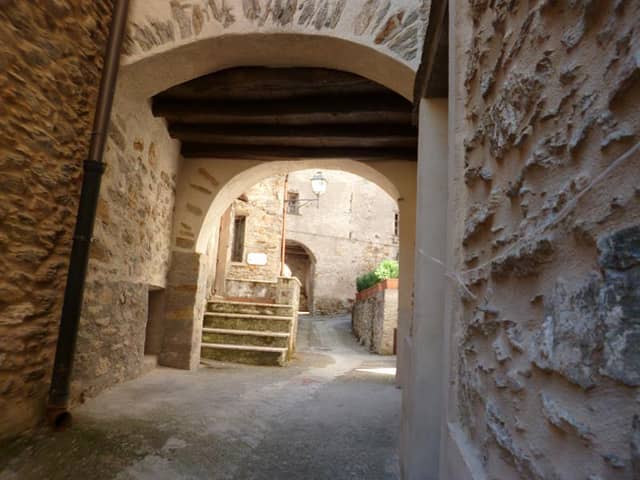 LEVIGLIANI - Image 1