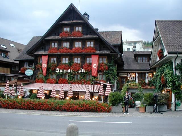 Merlischachen-Luzernerstrasse - Image 2