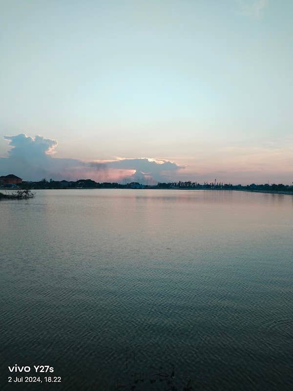 Pesona Laguna Danau Martubung - Image 1