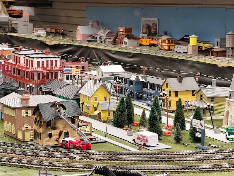 Speedy Creek Mode Railroad - Image 1