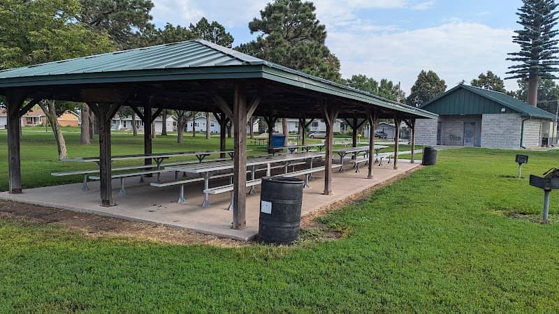 Glur Park - Image 1