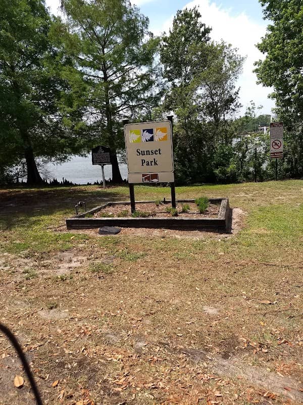 Sunset Park - Image 2