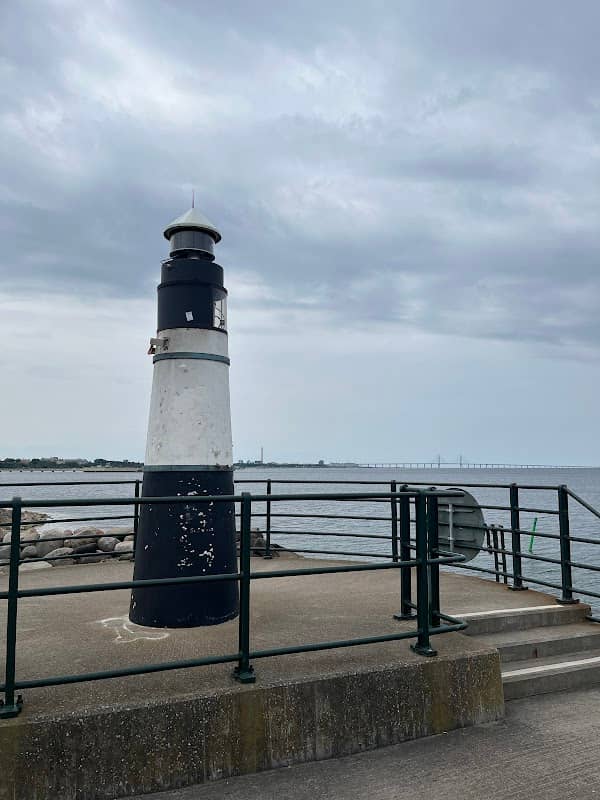 Small Lighthouse - Image 2