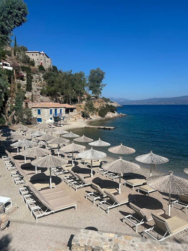 Lefteraki's Taverna Beach - Image 1