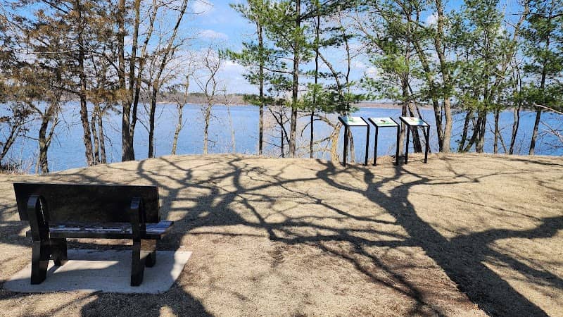 Riverside Park - Image 2