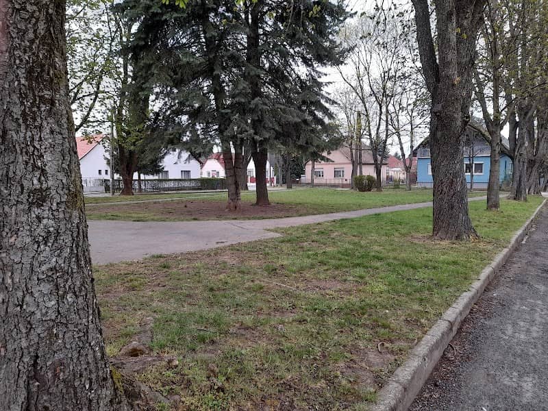 Honvéd tér - Image 1
