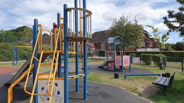 Queen Elizabeth Gardens - Image 1