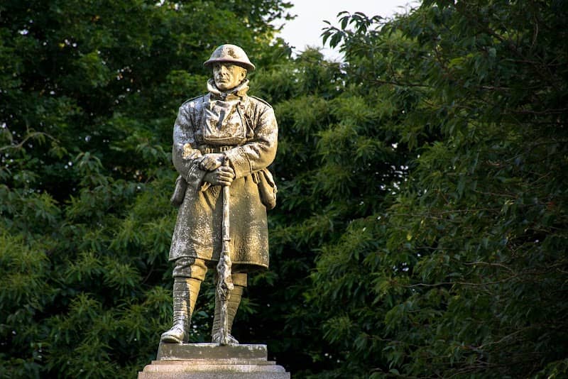 Hullen Edge Memorial Park - Image 1