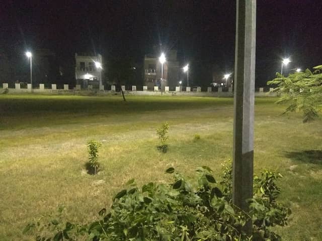 Tikona park sec-2 - Image 2