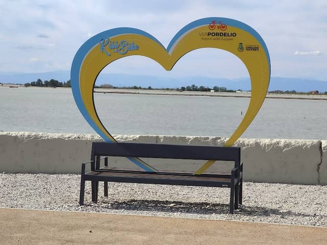 Selfie Point - Image 1