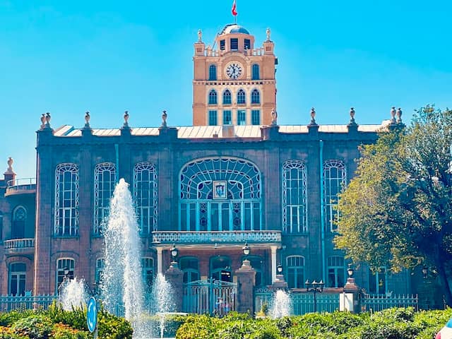 Saat Square - Image 1