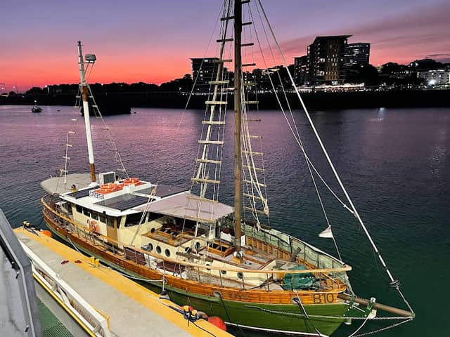 Dock 2 - Image 1