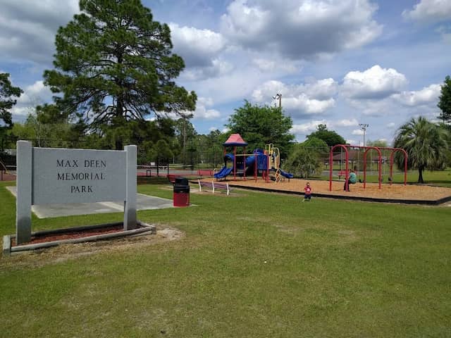 Max Deen Memorial Park - Image 1