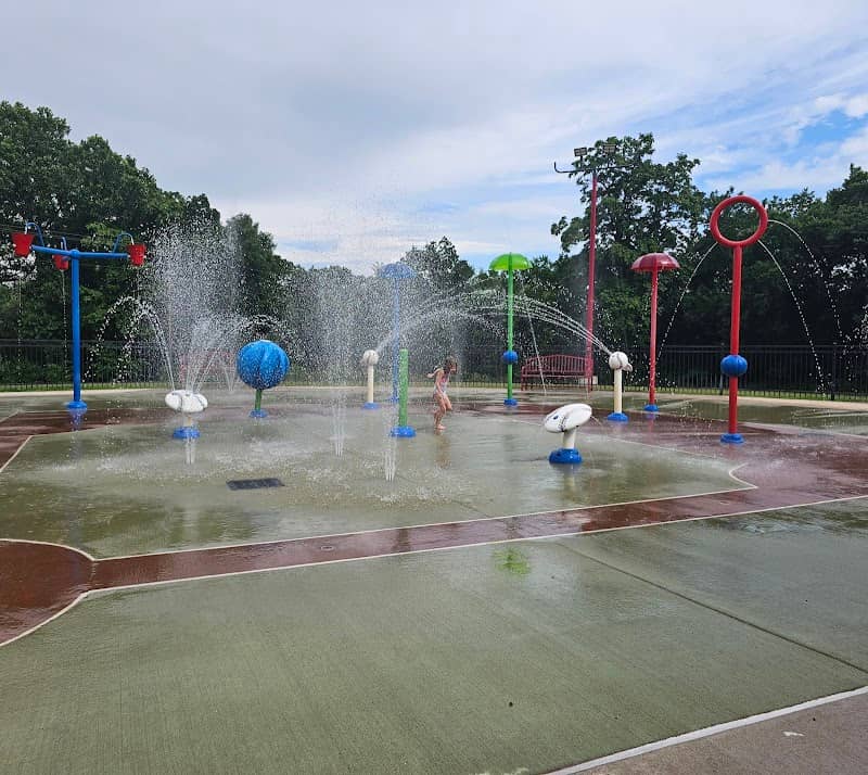 Rainbow Park - Image 1