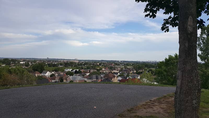 Mont-Luc Park - Image 2