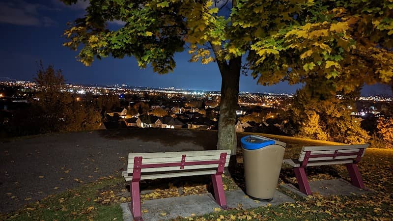 Mont-Luc Park - Image 1