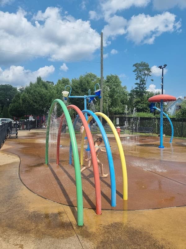Willow Street Park - Image 2