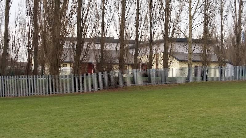 Manor Park - Image 2