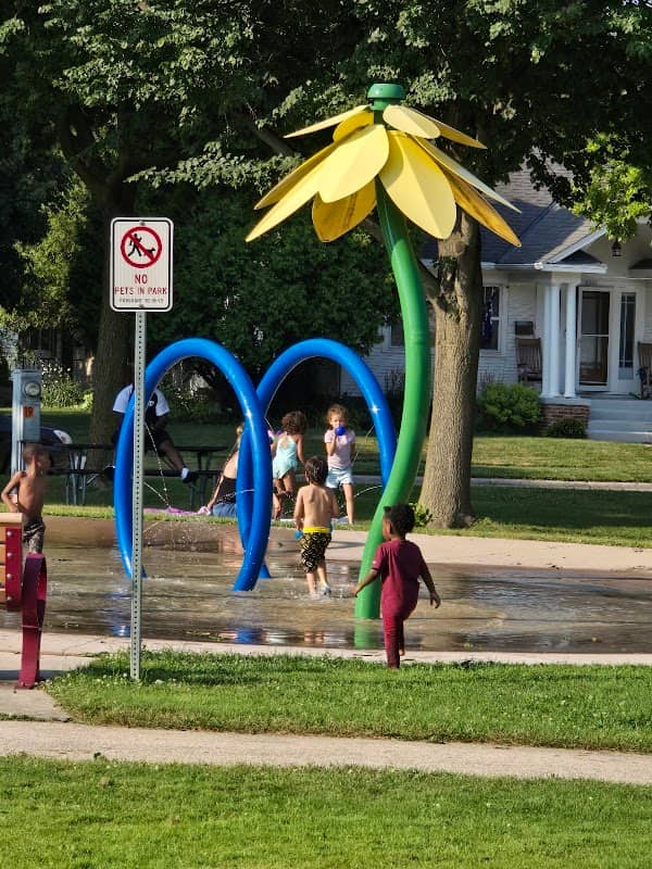 End Park - Image 1