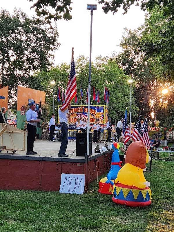 Town Square Park - Image 3