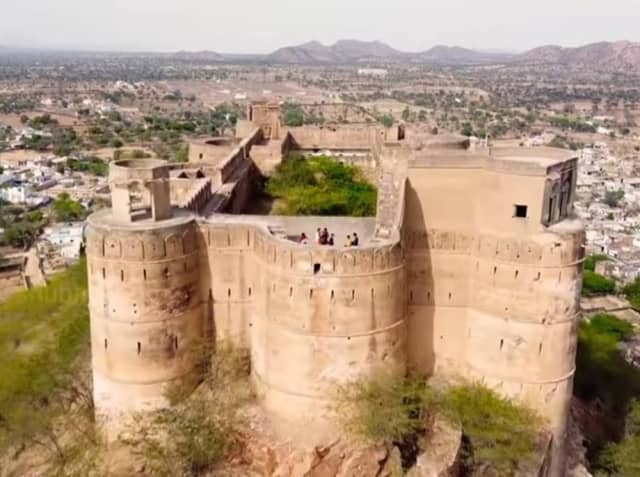 Danta Fort - Image 1