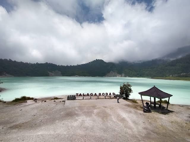 Kawah Talaga Bodas Garut - Image 1