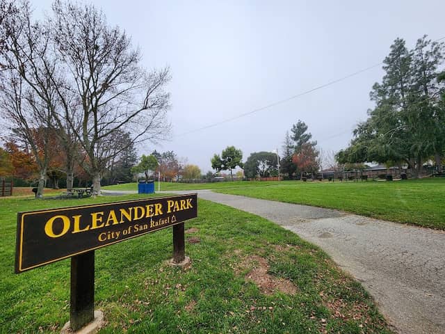 Oleander Park - Image 1