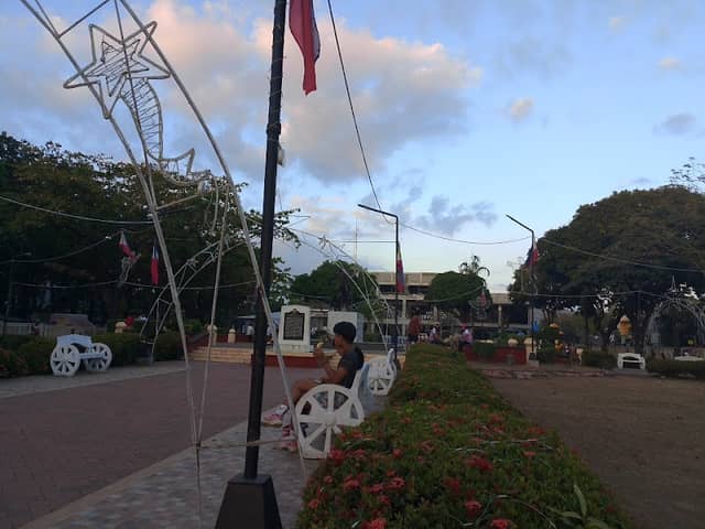 Hamtic Public Plaza - Image 1