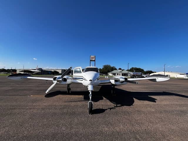 Garner Field Airport KUVA - Image 1