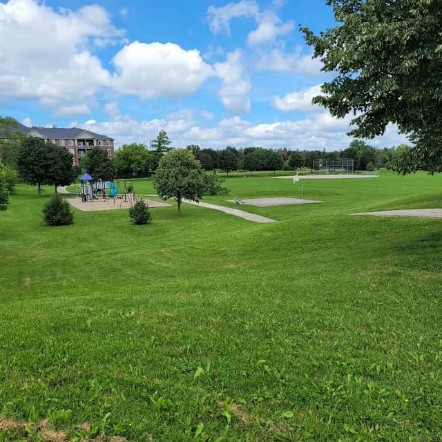 Pine Ridge Park - Image 2