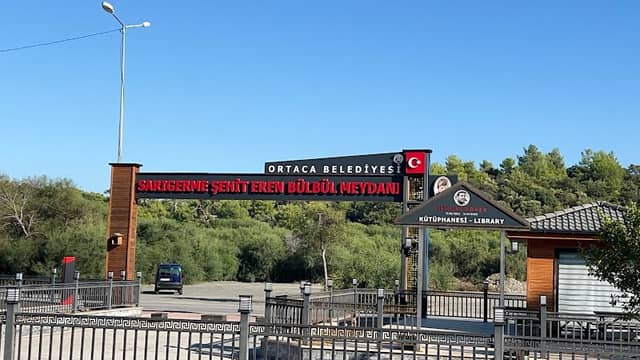 Sarıgerme Şehit Eren Bülbül Parkı ve Meydanı - Image 1