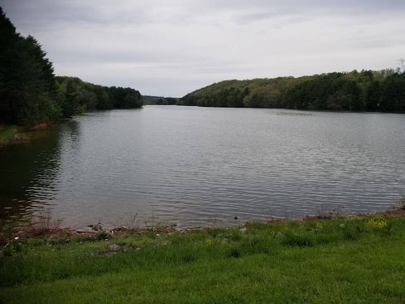Rural Retreat Lake - Image 1
