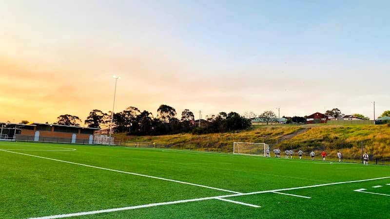 Peakhurst Park - Image 1