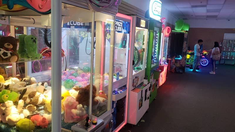 GKG Amusements - Image 2