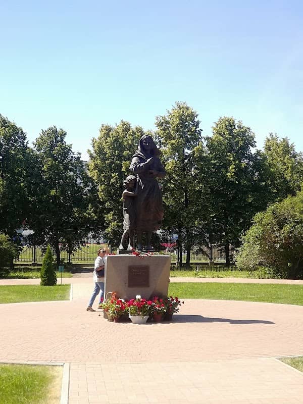 Pamyatnik Ozhidaniye Soldata - Image 1