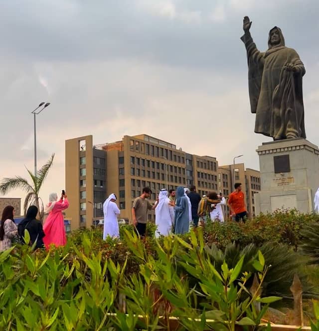 تمثال الشيخ زايد - Image 1