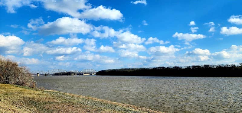 Riverfront Park - Image 1