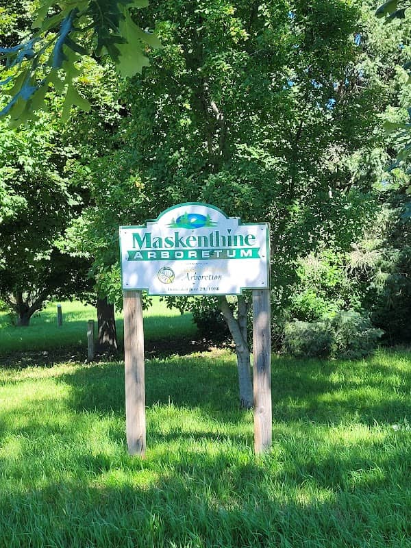 Maskenthine Arboretum - Image 1