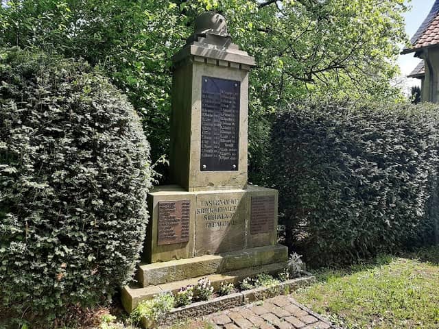 Gefallenendenkmal - Image 1