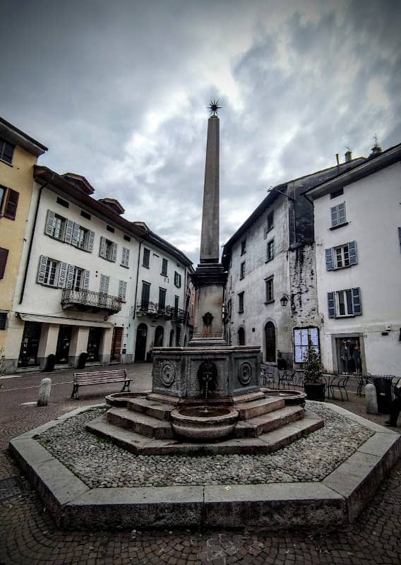 Nuovi affreschi in piazza Pestalozzi Chiavenna - Image 1