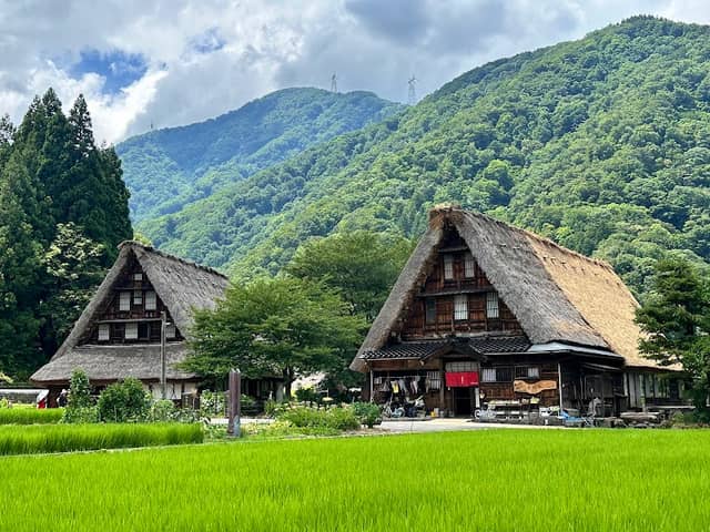 Suganuma Gassho-zukuri Village - Image 1