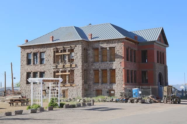 Goldfield Old School House - Image 1