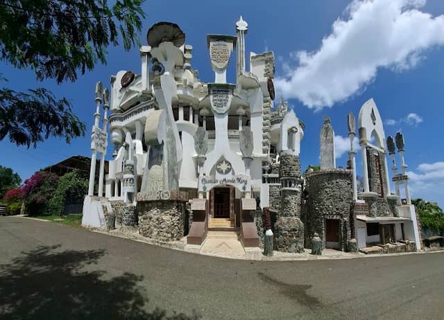 Mundo King Art Museum - Image 1