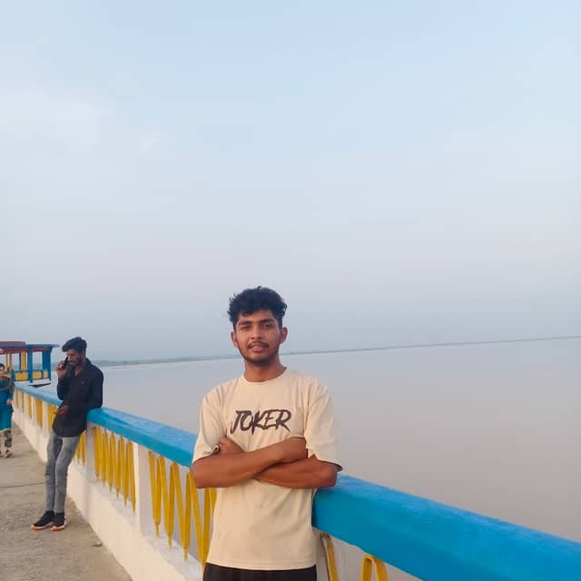 Hand drive Boating in Nanak Sagar - Image 1