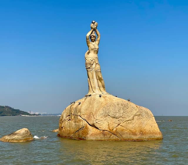 珠海渔女 - Image 1
