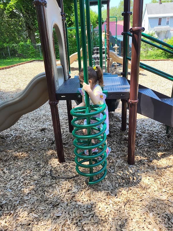 Spring St Park - Image 1