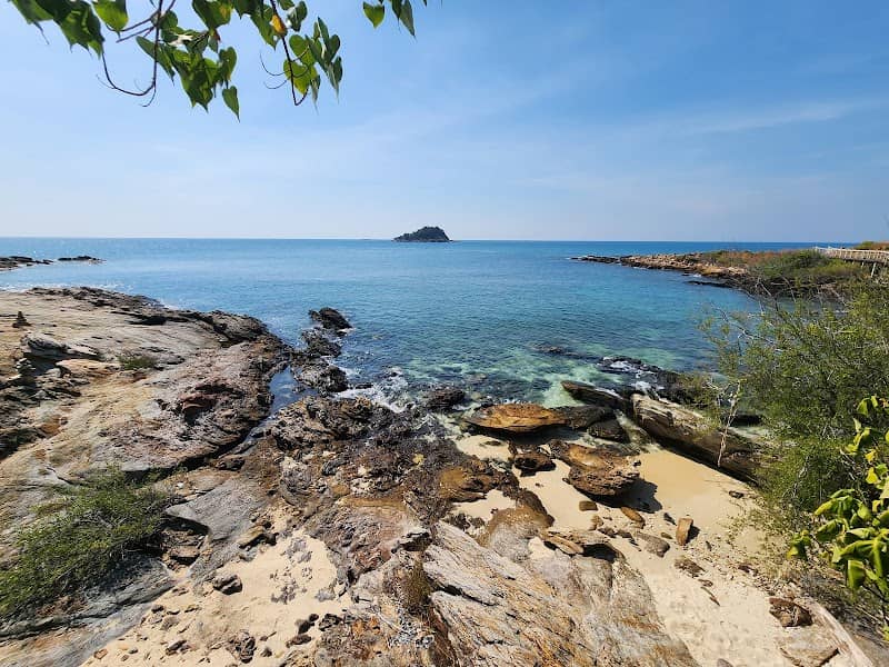 Koh Samet Sunrise And Sunset Viewpoint - Image 1